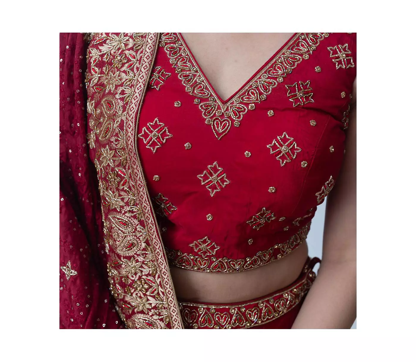 RAAS Женский красный комплект лехенга-чоли с ручной вышивкой