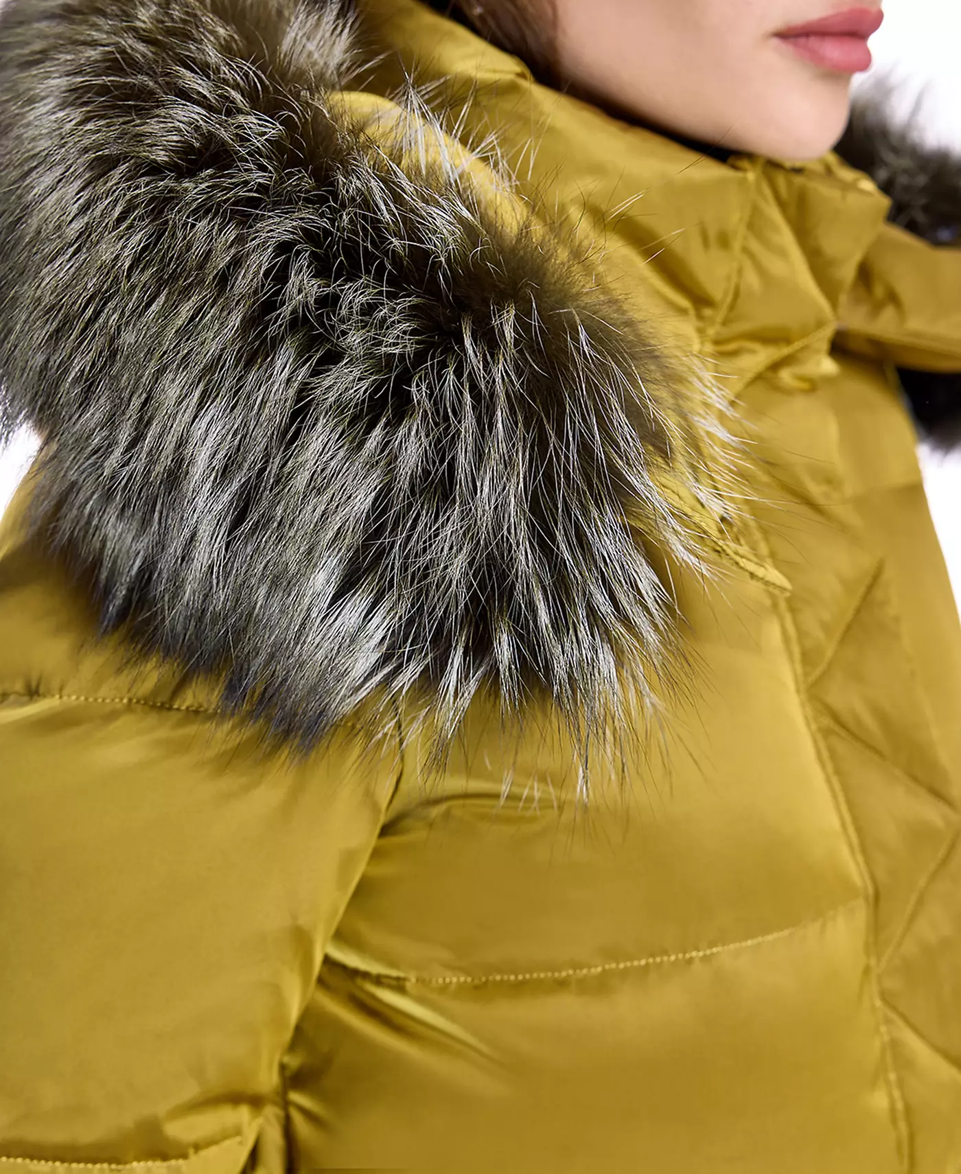 Женское стеганое пальто Julia & Stella By Maximilian с отделкой из овчины