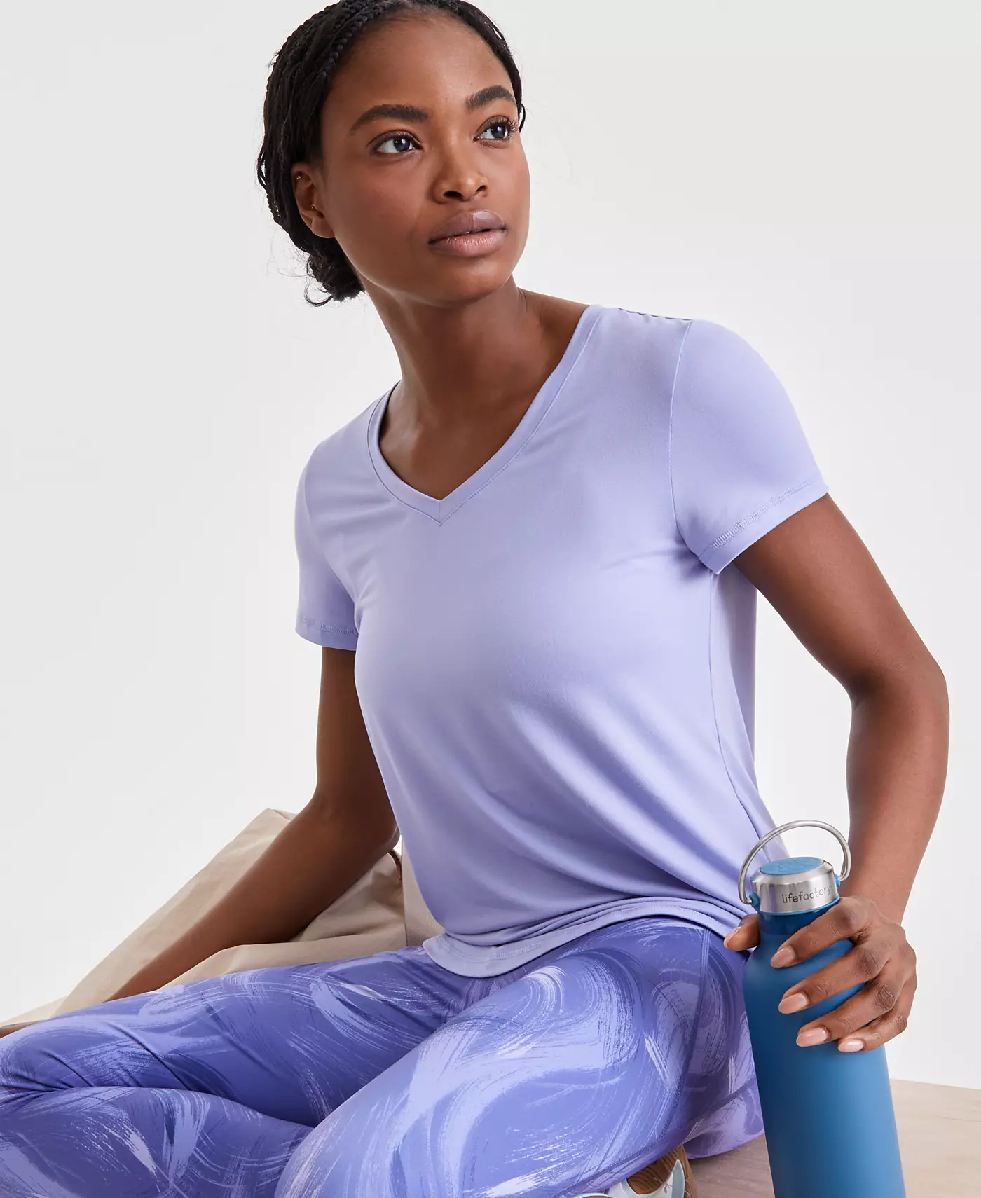 Женская футболка ID Ideology Performance с V-образным вырезом