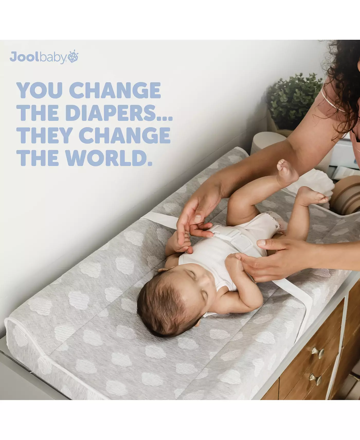 Детский контурный пеленальный столик Jool Baby - водонепроницаемый и нескользящий дизайн, в комплект входит удобный, дышащий и моющийся чехол