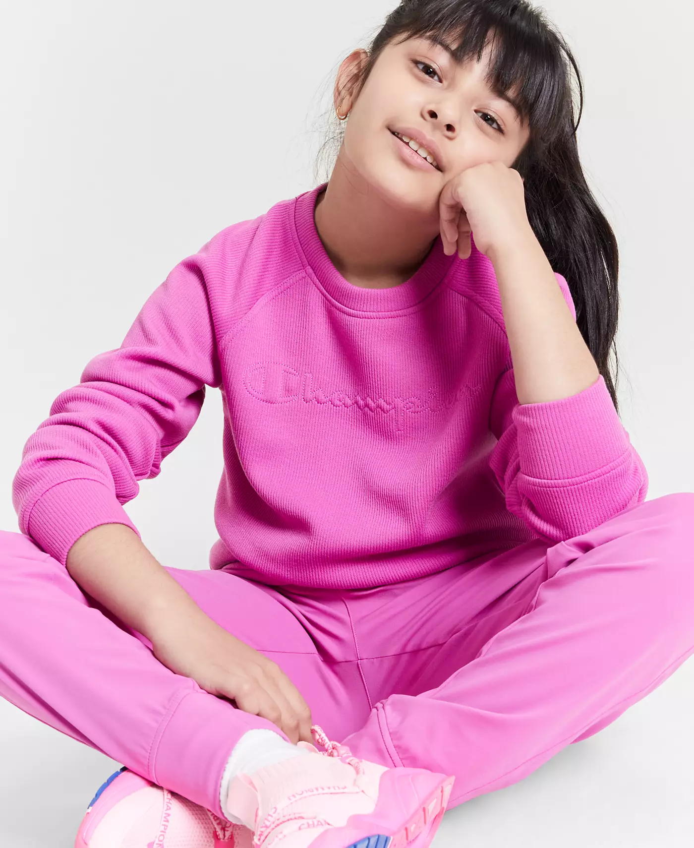 Свитшот Champion Active Ribbed Crewneck и классические эластичные джоггеры с логотипом