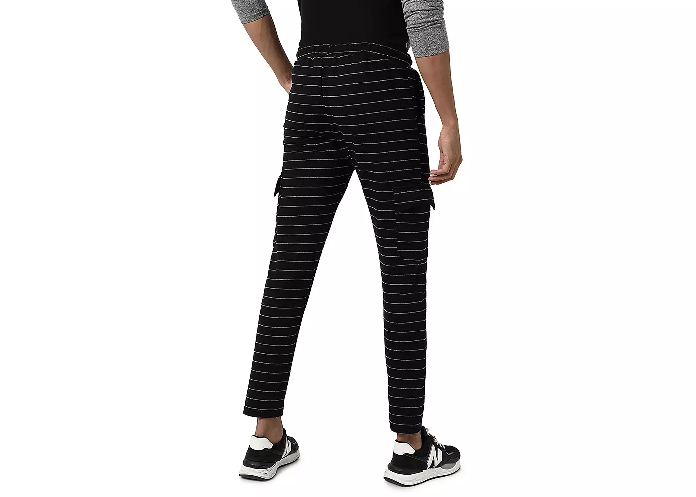 Мужские повседневные джоггеры Campus Sutra черного цвета в горизонтальную полоску