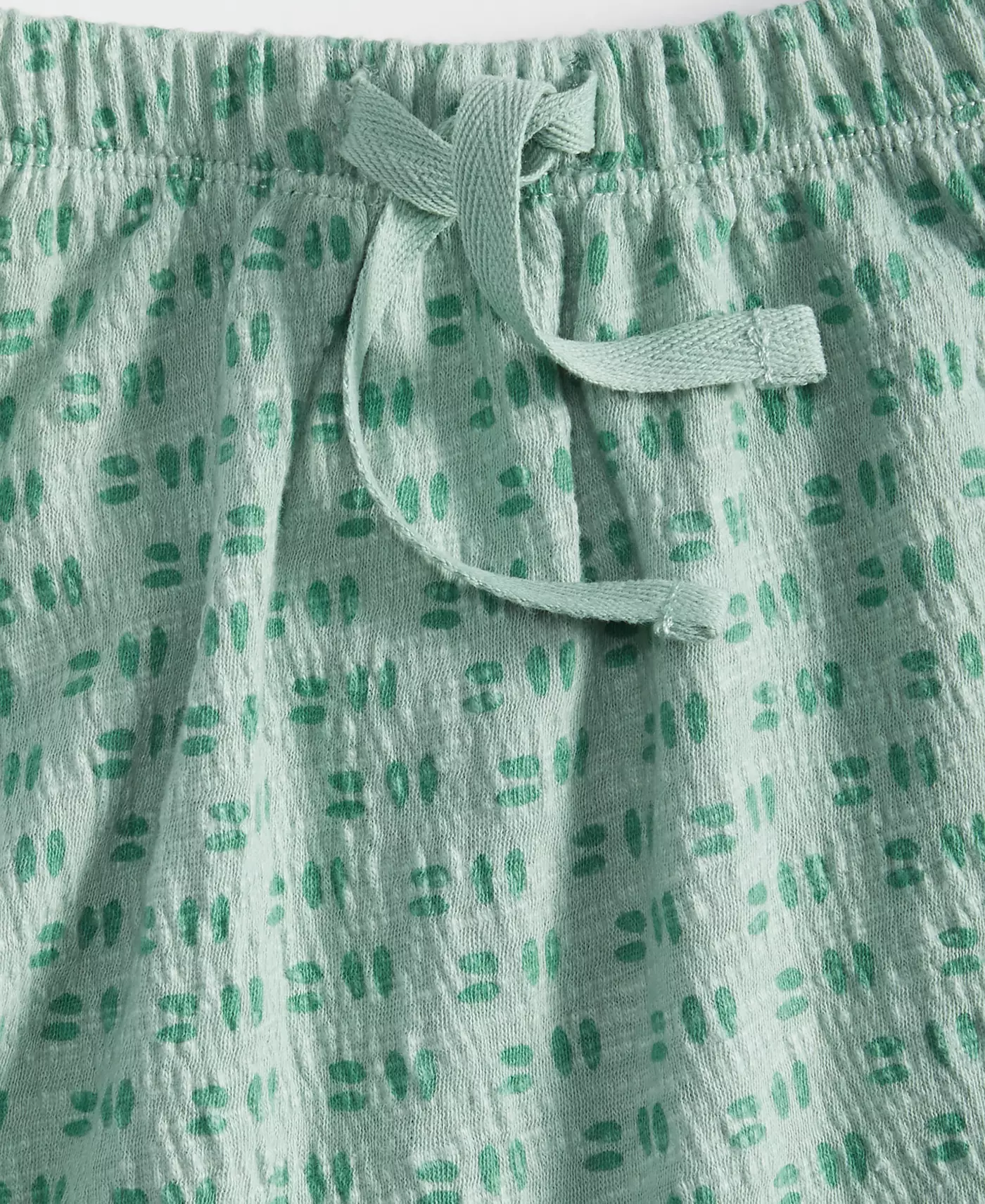 Первые впечатления. Шорты с принтом Little Footprint для мальчиков, созданные для Macy's