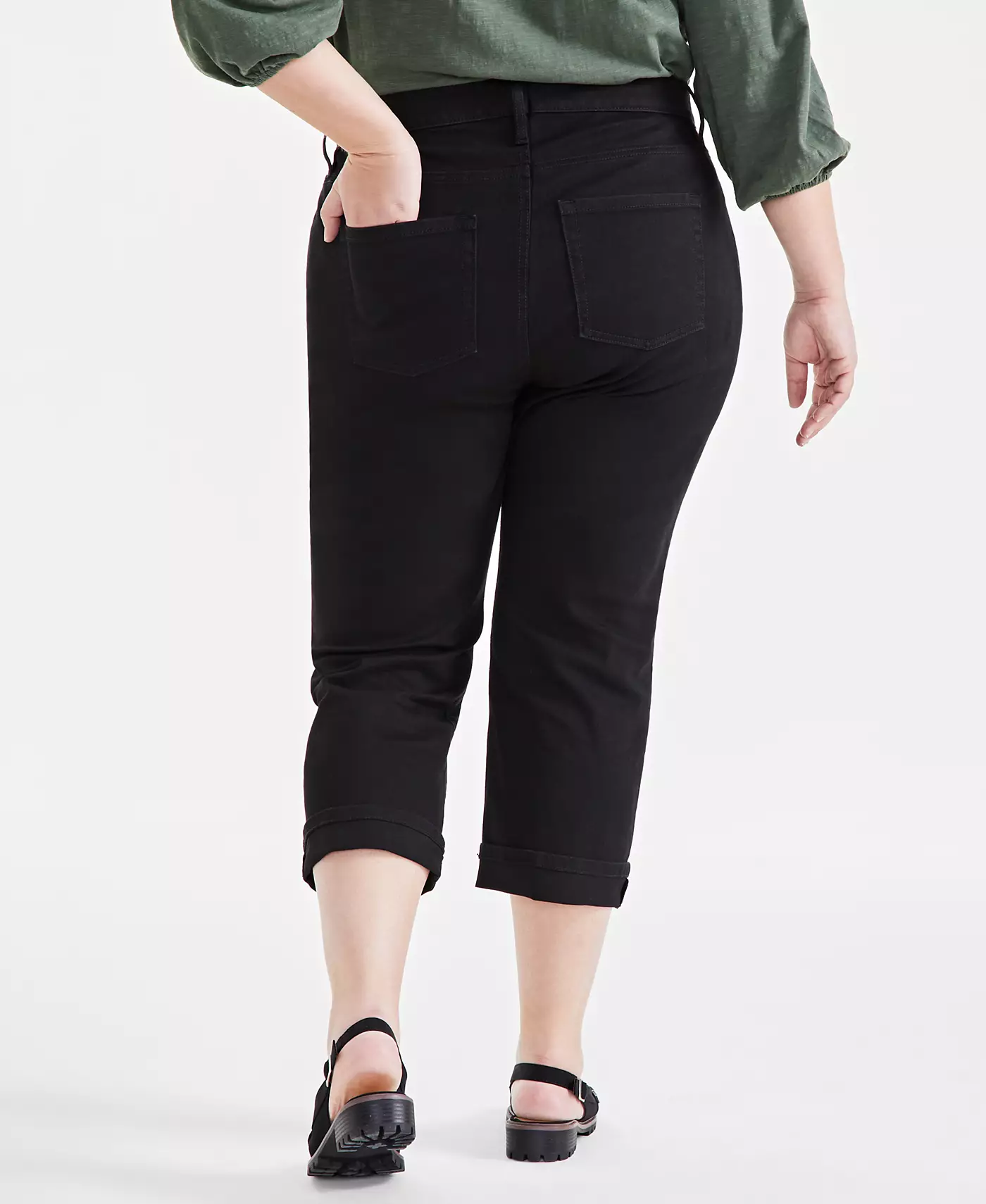 Укороченные джинсы Style & Co Plus Size с высокой талией и облегающими изгибами