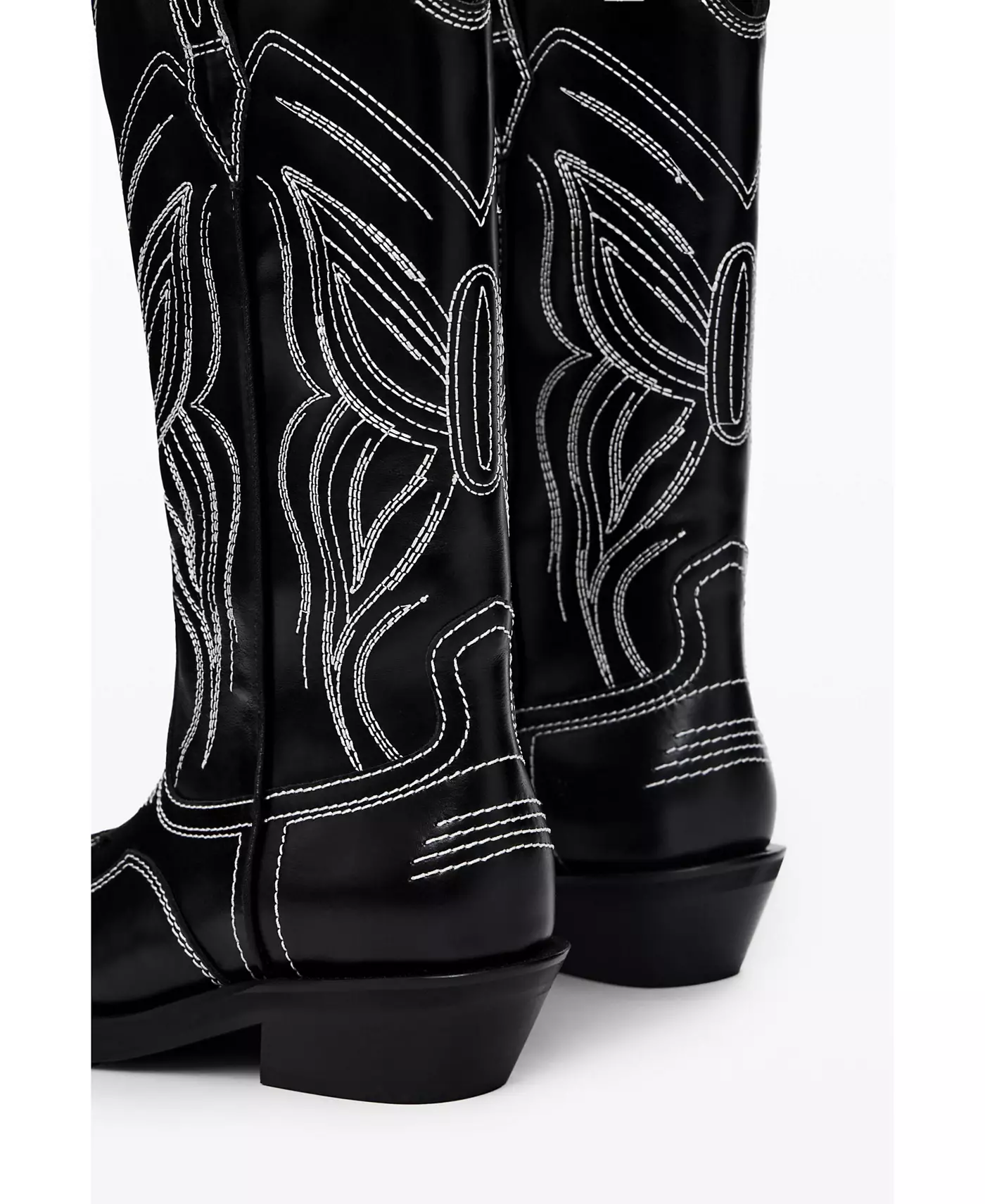 Женские ковбойские сапоги Desigual