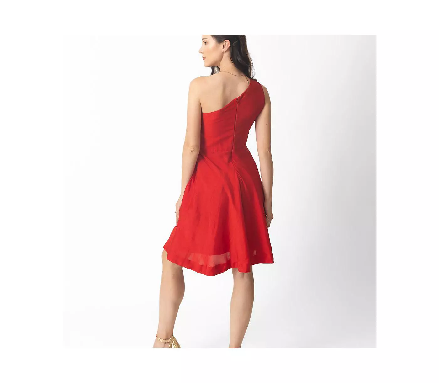 Женское облегающее платье на одно плечо RAAS с расклешенным кроем