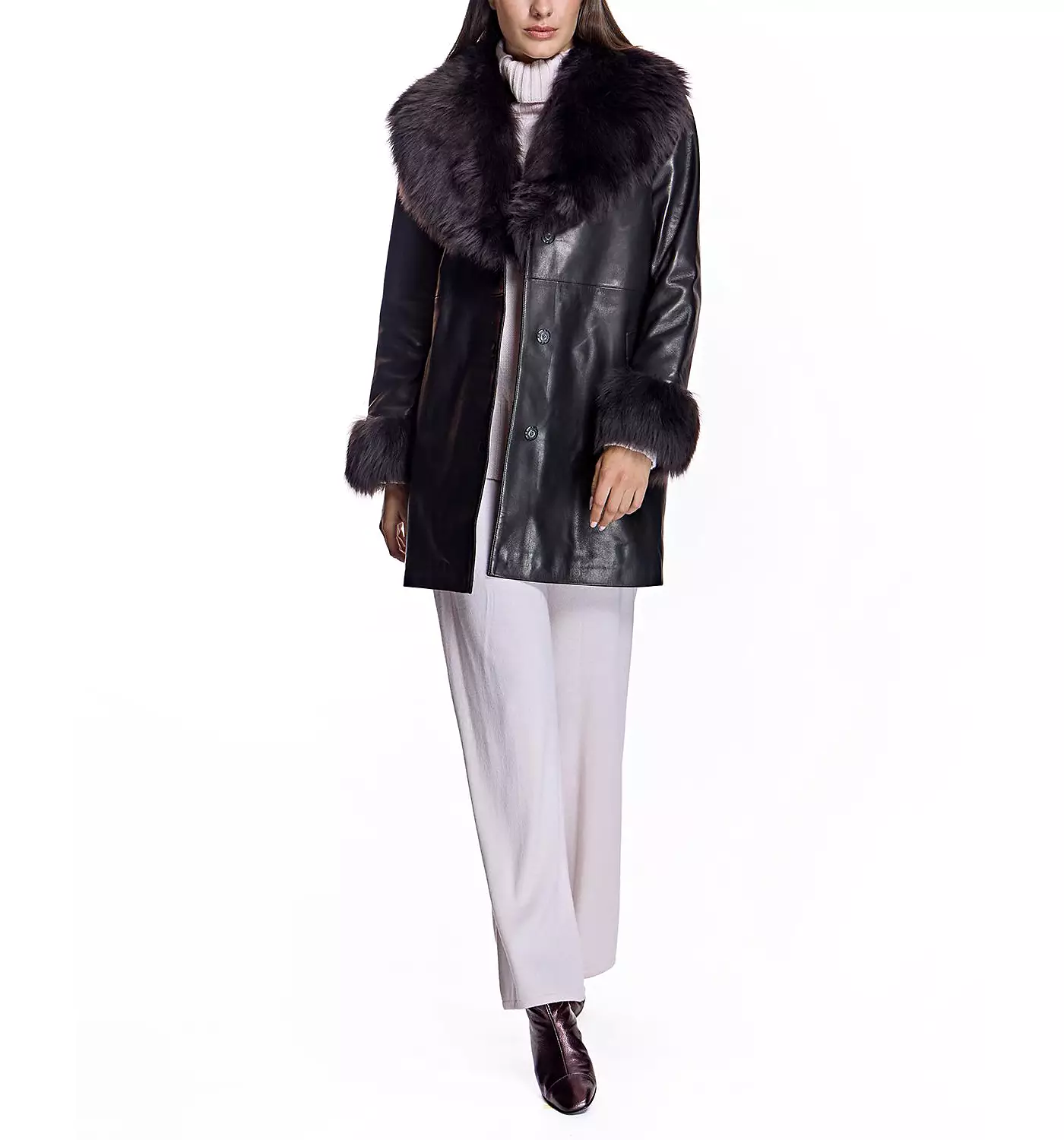 Женское пальто-халат Julia & Stella By Maximilian с отделкой из овчины