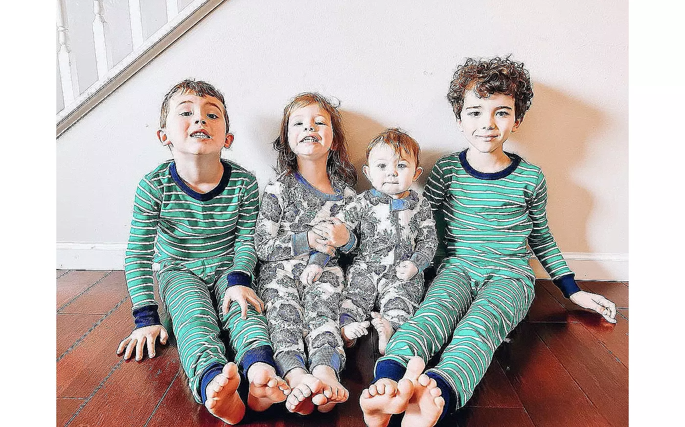 Детская обтягивающая пижама Mightly Kids из 100% органического хлопка, произведенная по принципам справедливой торговли, комплект из 2 предметов