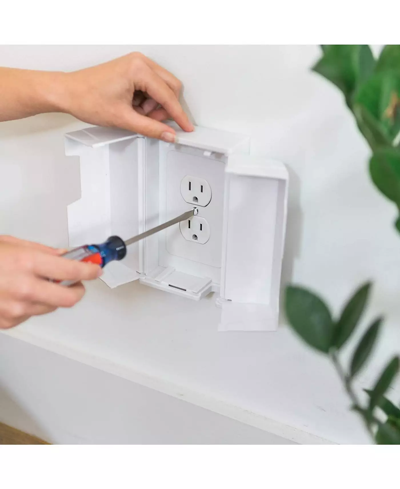 Крышка для электрической розетки Jool Baby Toddler, безопасная, двухсторонняя и декоративная, в комплекте пластины для электрических розеток, просторное отделение (2 шт. в упаковке)