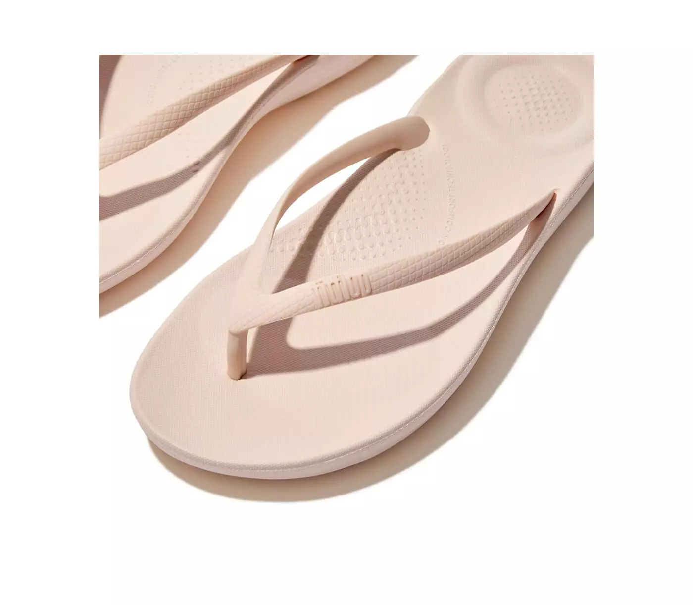 Сандалии женские FitFlop Iqushion Ergonomic Flip-Flops