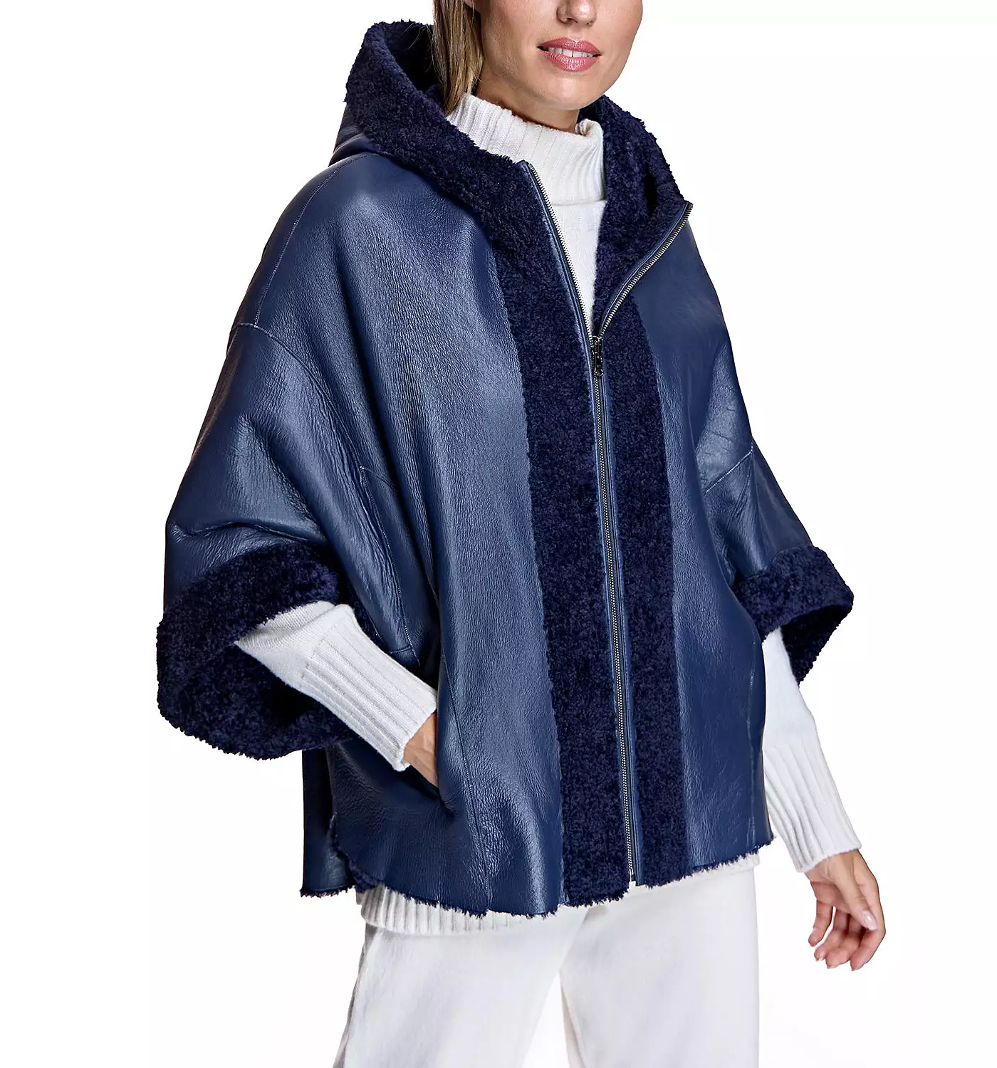 Женская накидка из овчины Julia & Stella By Maximilian