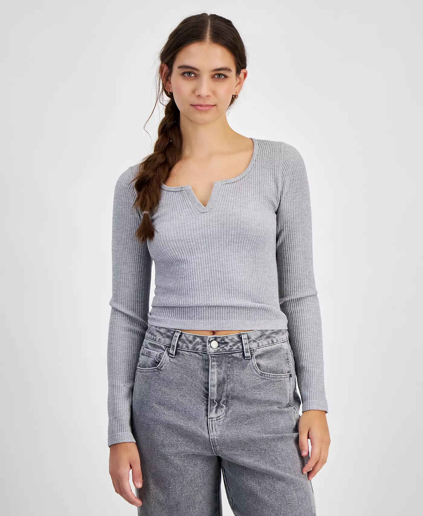 Футболка Hippie Rose Juniors с вырезом на горловине и блестками, длинный рукав в рубчик