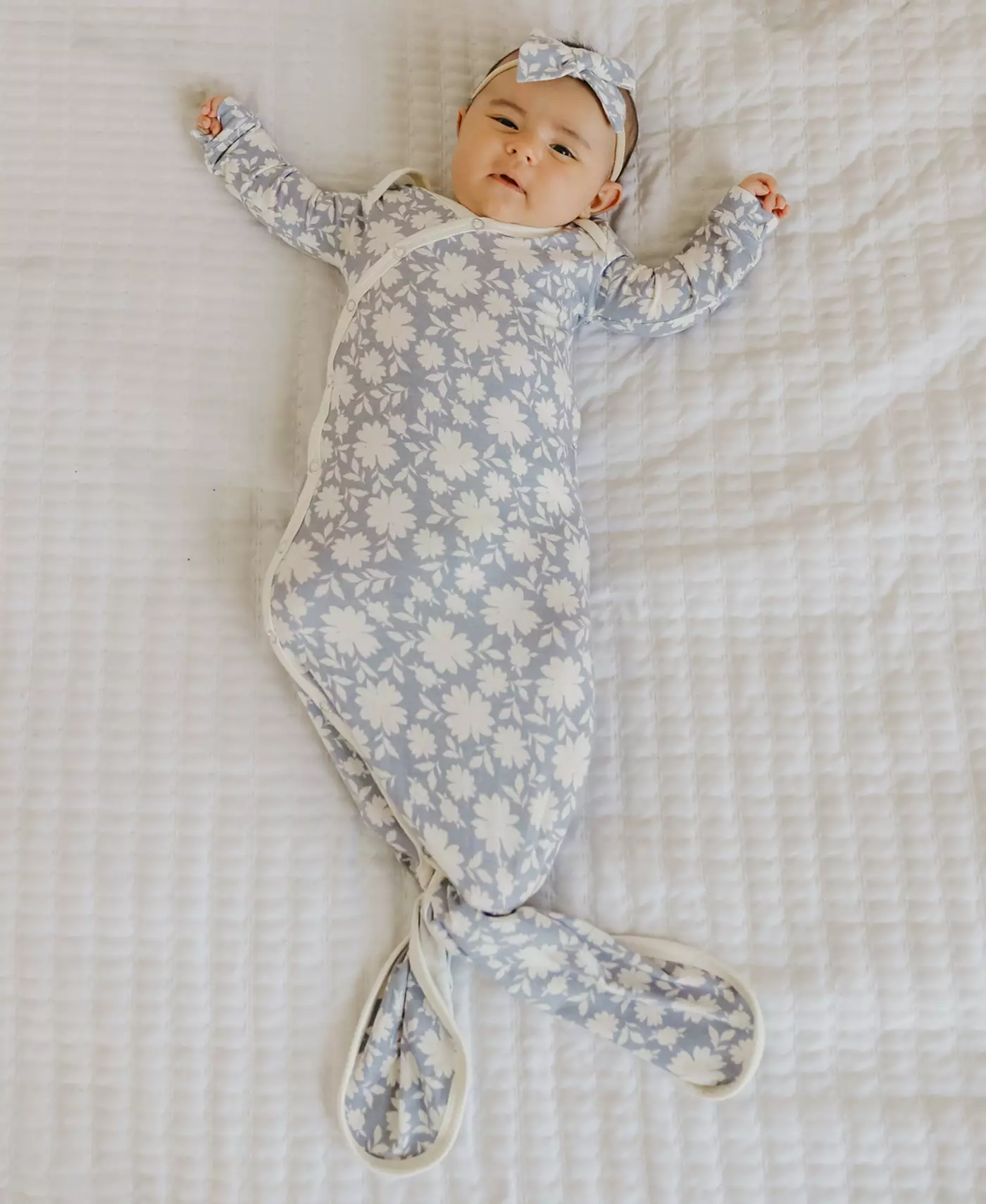 Платье для новорожденного с узлом цвета медного жемчуга