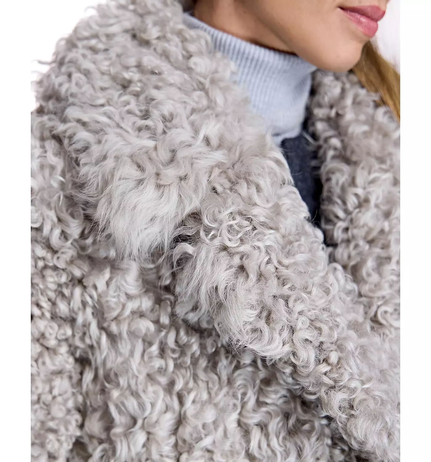 Женское пальто из овчины Julia & Stella By Maximilian для прогулок