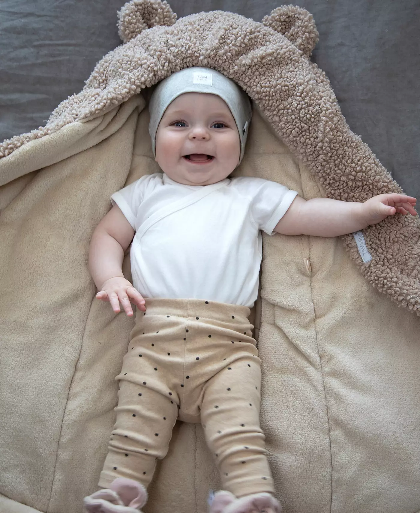 Слинг-шарф Nido с капюшоном 7AM Enfant Baby