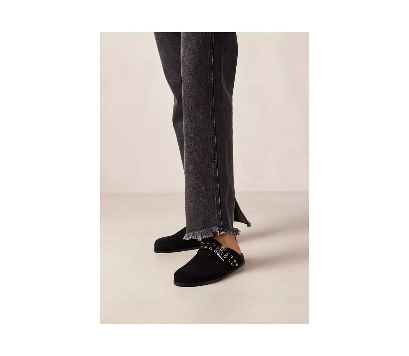 Женские кожаные мюли ALOHAS Halia