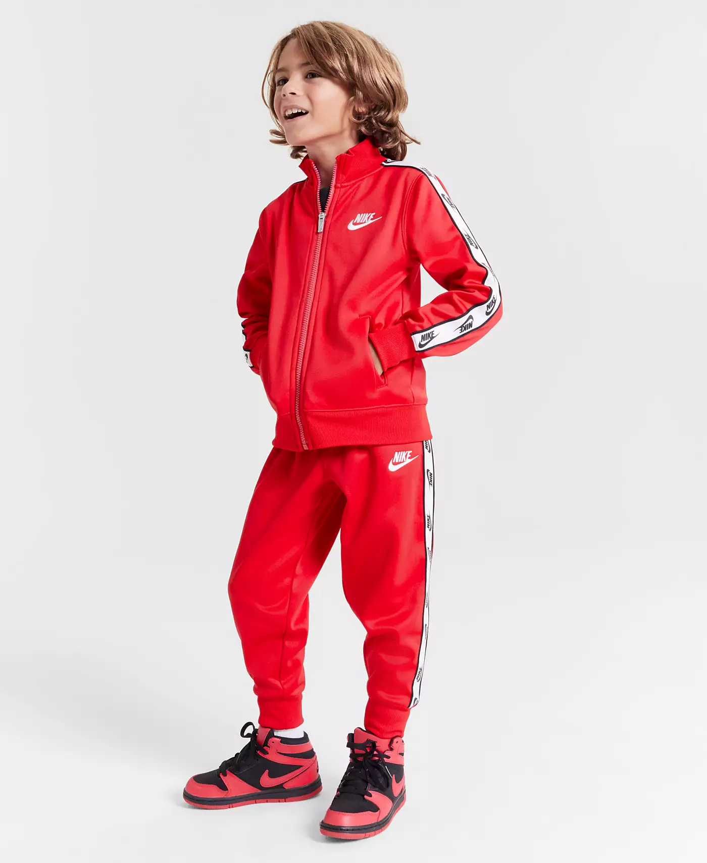 Футболка Nike для малышей и маленьких мальчиков с надписью «Got 'Em» и комплект из куртки и брюк с логотипом и тесьмой Dri-FIT для маленьких мальчиков