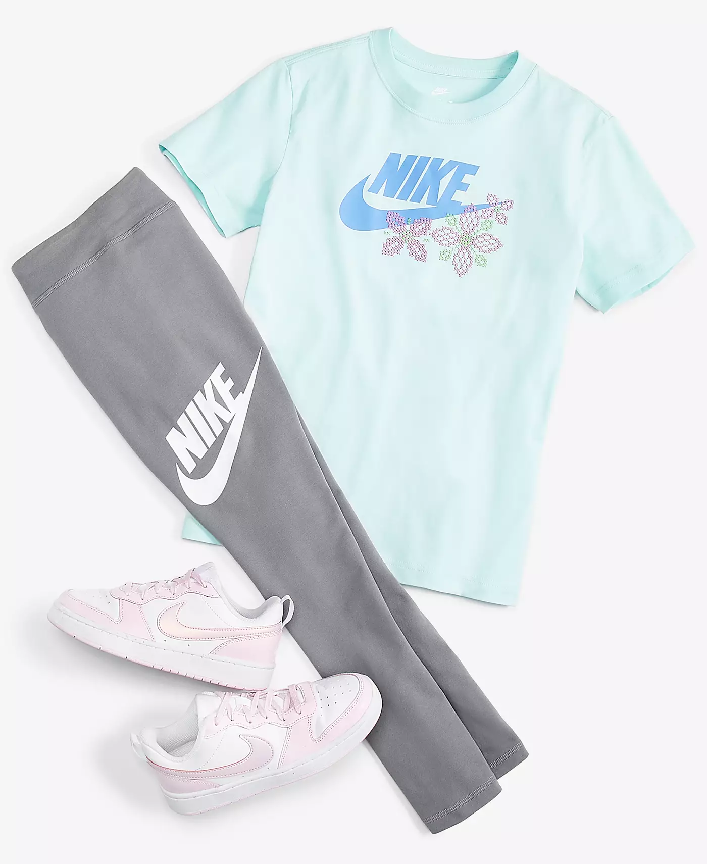 Футболка Nike Girls Cotton, леггинсы Essentials Mid Rise и кроссовки Nike Big Girls Court Borough Low Recraft Casual от Finish Line