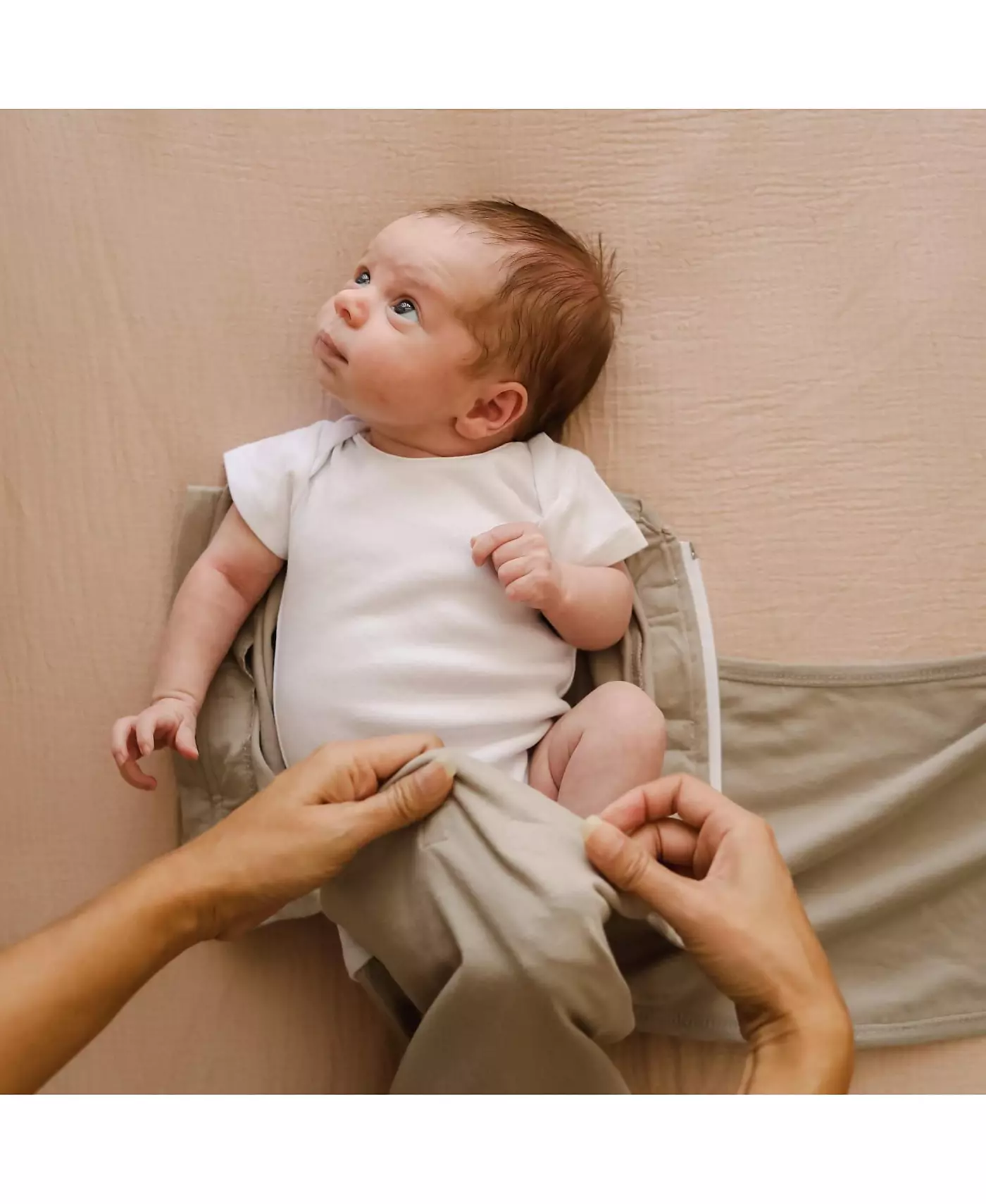 Пеленальный конверт Embe Baby Unisex с ручками внутрь, ножками внутрь/ножками наружу