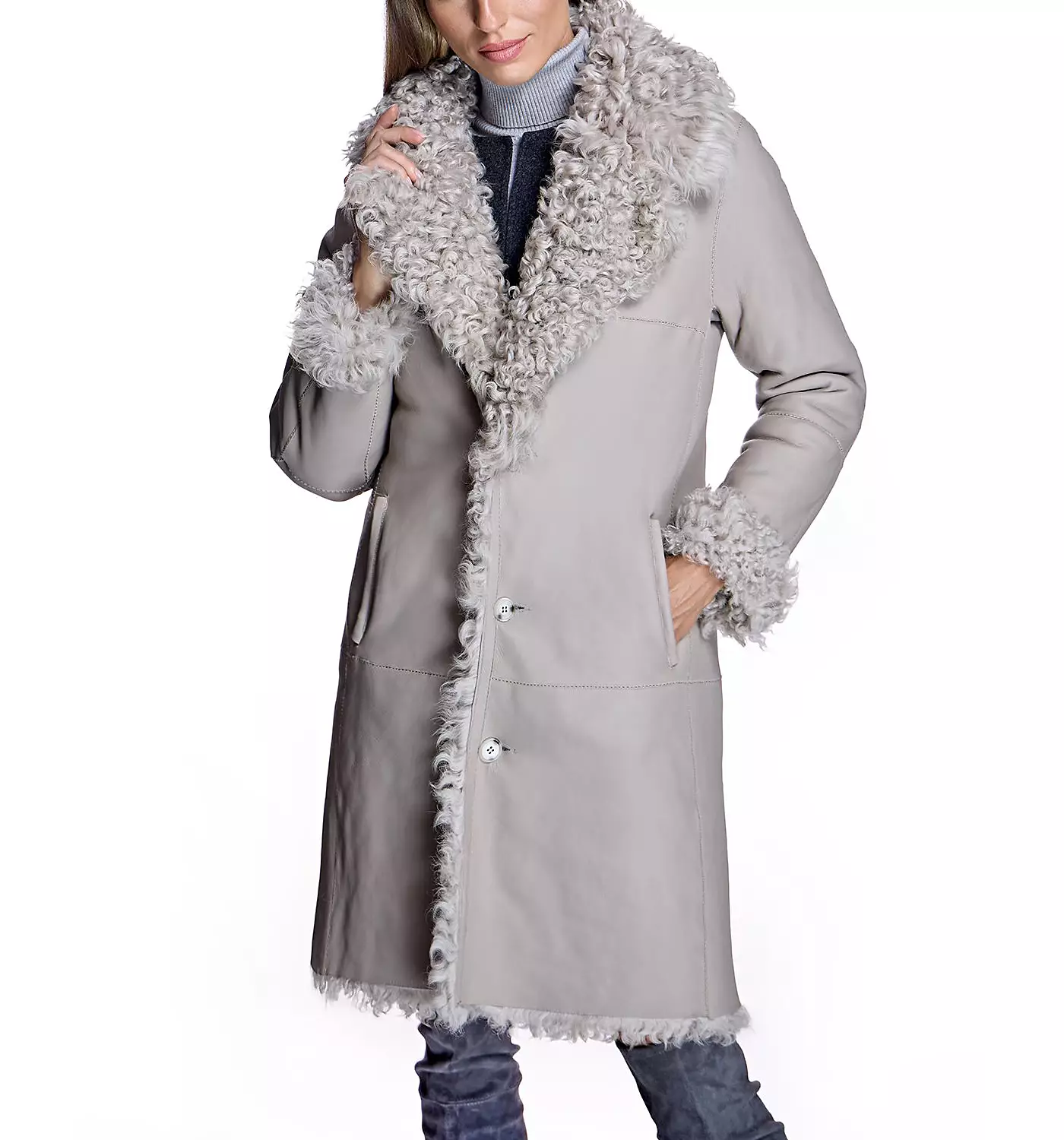 Женское пальто из овчины Julia & Stella By Maximilian для прогулок