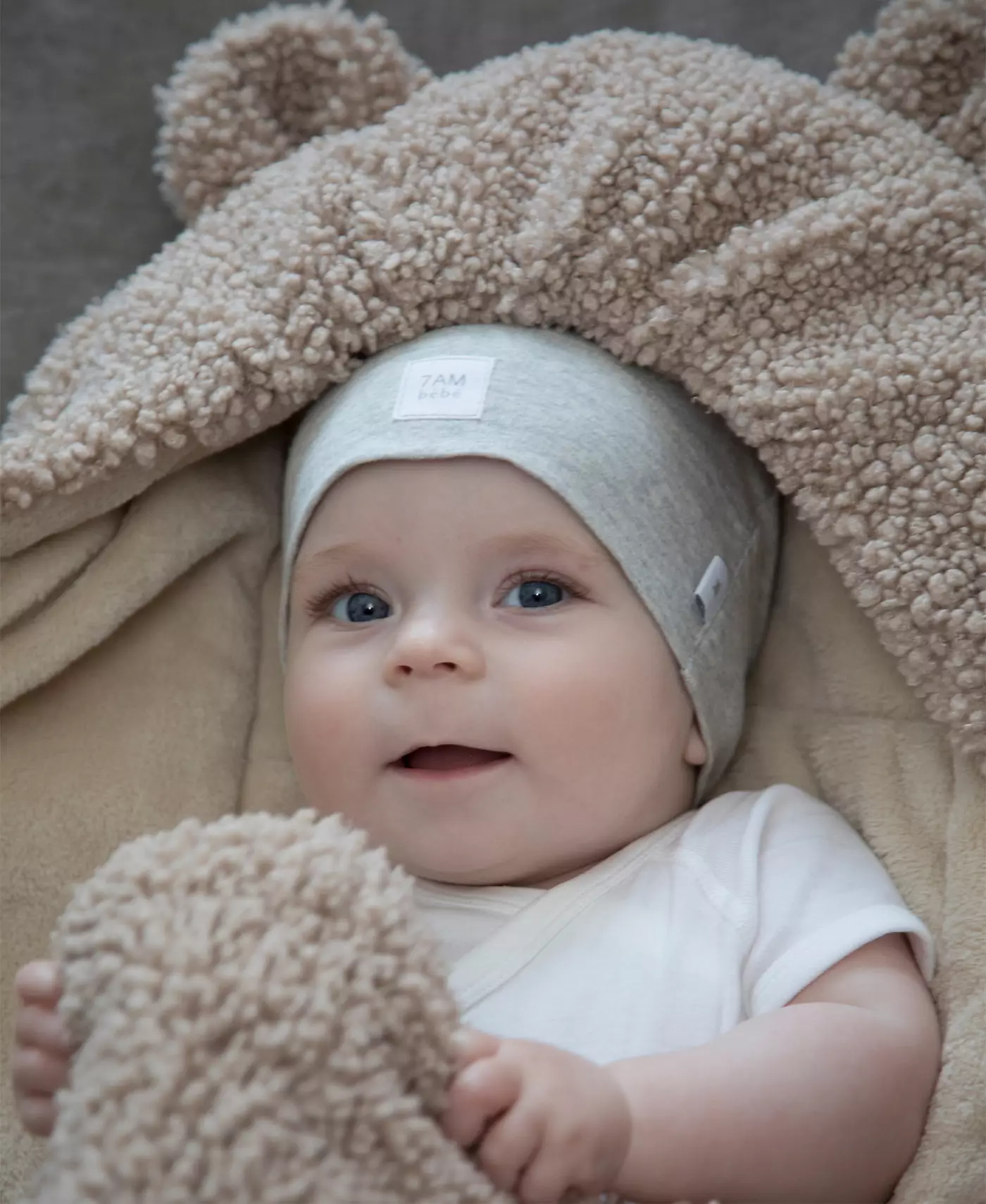 Слинг-шарф Nido с капюшоном 7AM Enfant Baby