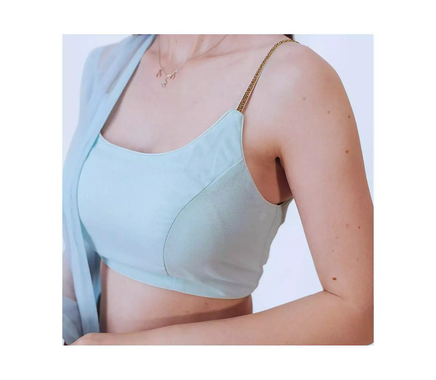 RAAS Женская небесно-голубая блестящая плиссированная юбка-дхоти и декорированная блузка в комплекте