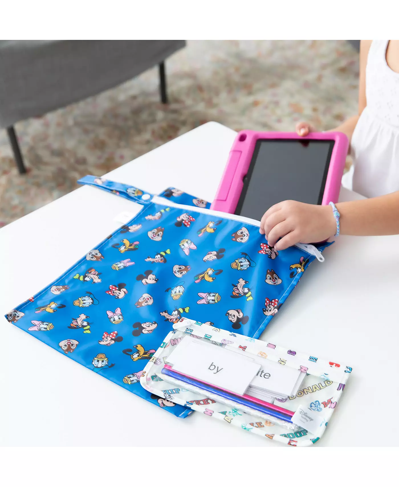 Bumkins Baby Disney Mickey & Friends Forever водонепроницаемая мокрая сумка