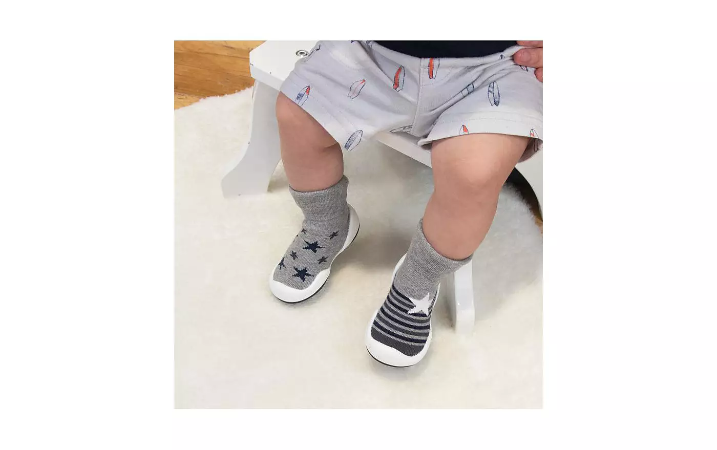Komuello Младенцы Мальчики Дышащие Моющиеся Нескользящие Носки Туфли Звезды и Полоски - Серый