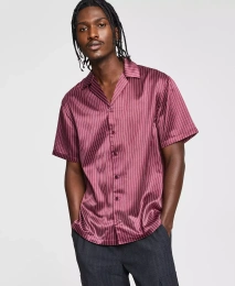 Мужская атласная рубашка в полоску с коротким рукавом и пуговицами спереди