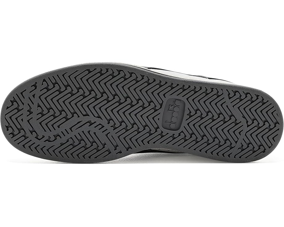 Кроссовки Diadora Prestige Used в ретро-стиле с эффектом потертости