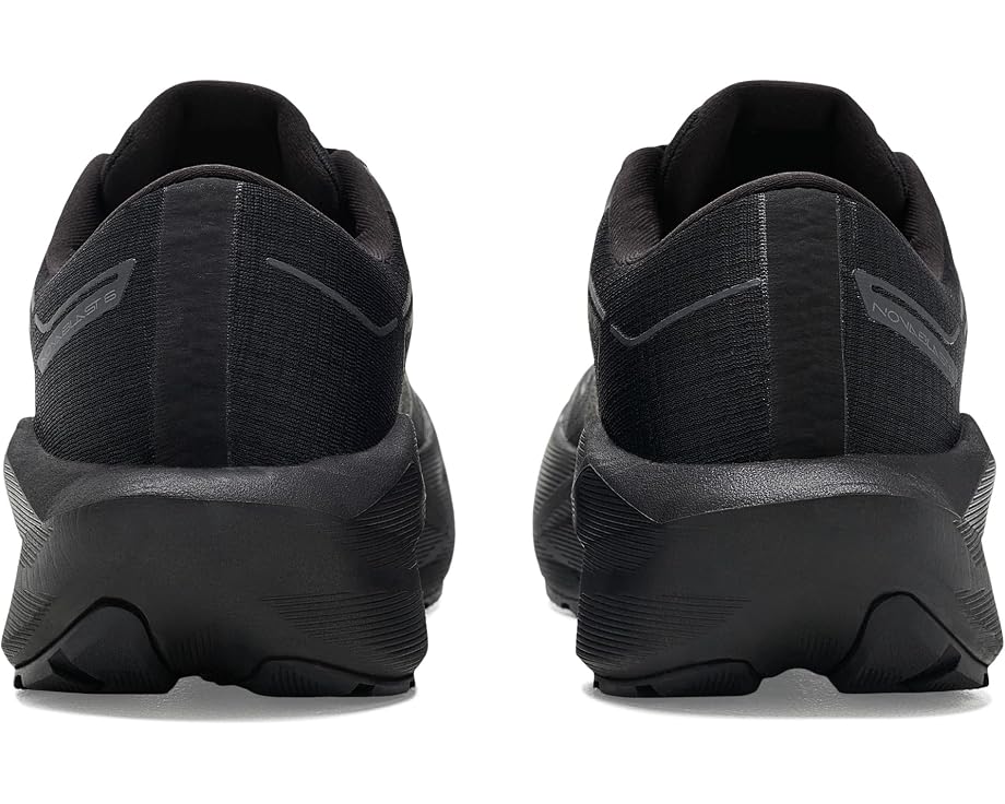 Кроссовки ASICS Novablast 6 GTX для бега с мембраной