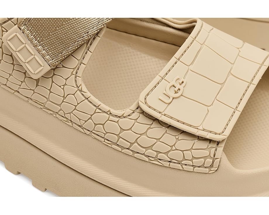 Сандалии UGG Goldenglow Embossed с тиснением под крокодила и регулируемыми застежками