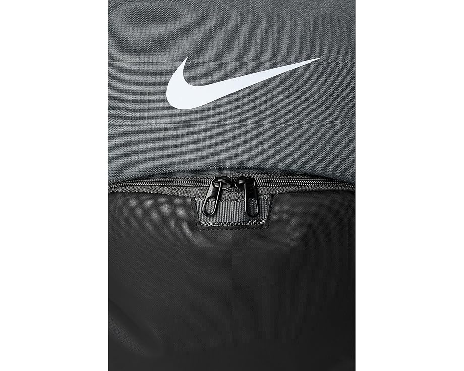 Спортивный рюкзак Nike Brasilia 9.5 на 30 литров с вентилируемым карманом