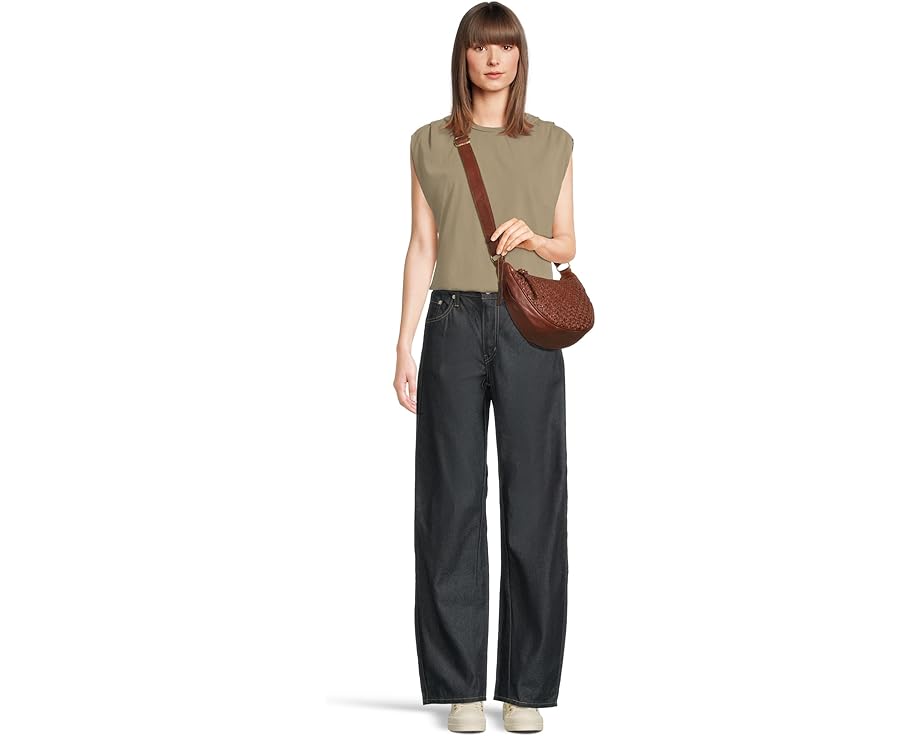 Сумка на плечо HOBO Hazel Sling из мягкой кожи