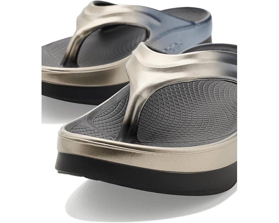 Сандалии OOFOS Oomega Oolala Luxe Thong на платформе 4 см