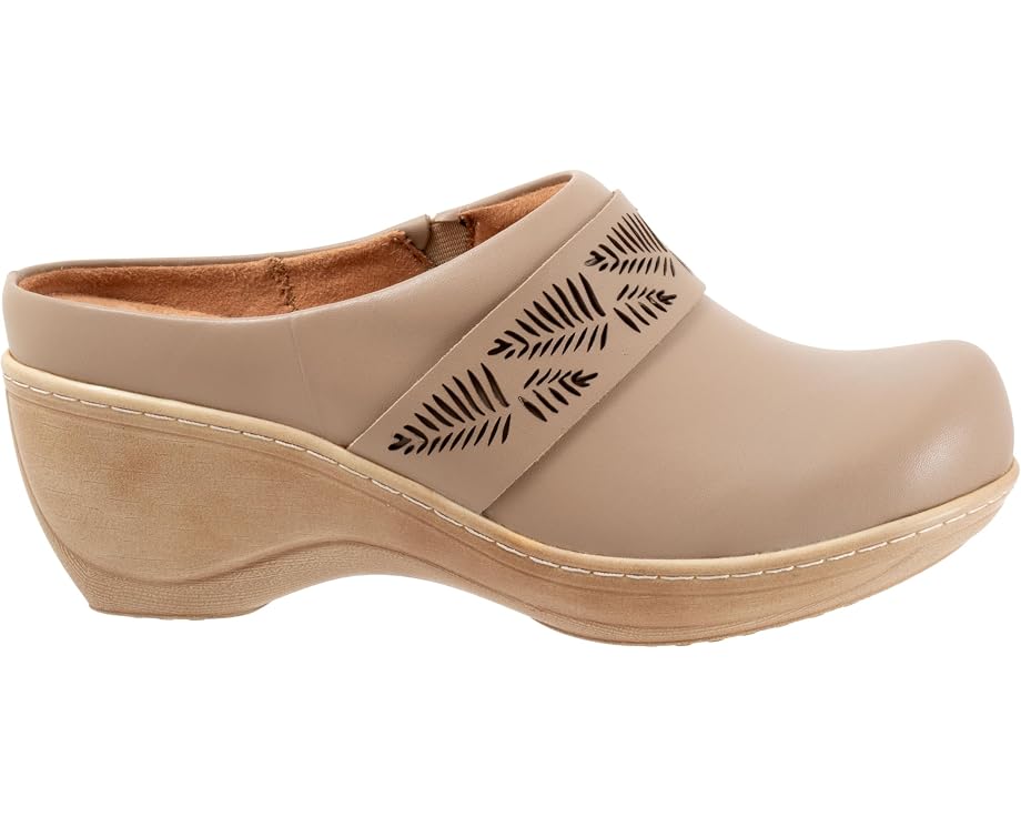 Клоги SoftWalk Melita из мягкой кожи