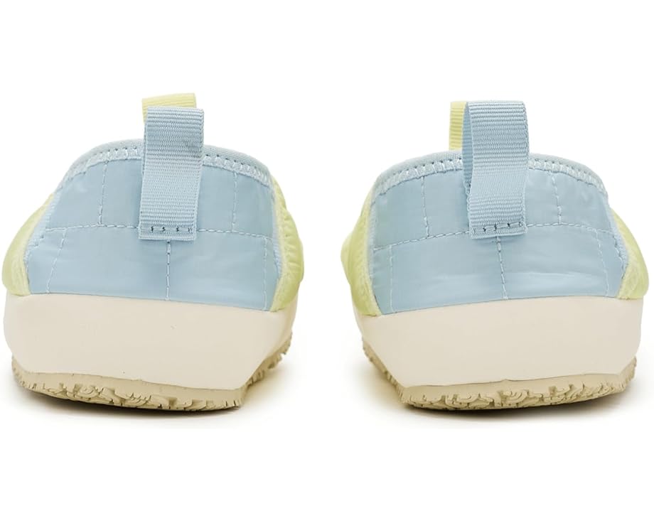 Детские утепленные тапочки The North Face Kids Thermoball Traction Mule II с подошвой из переработанной резины