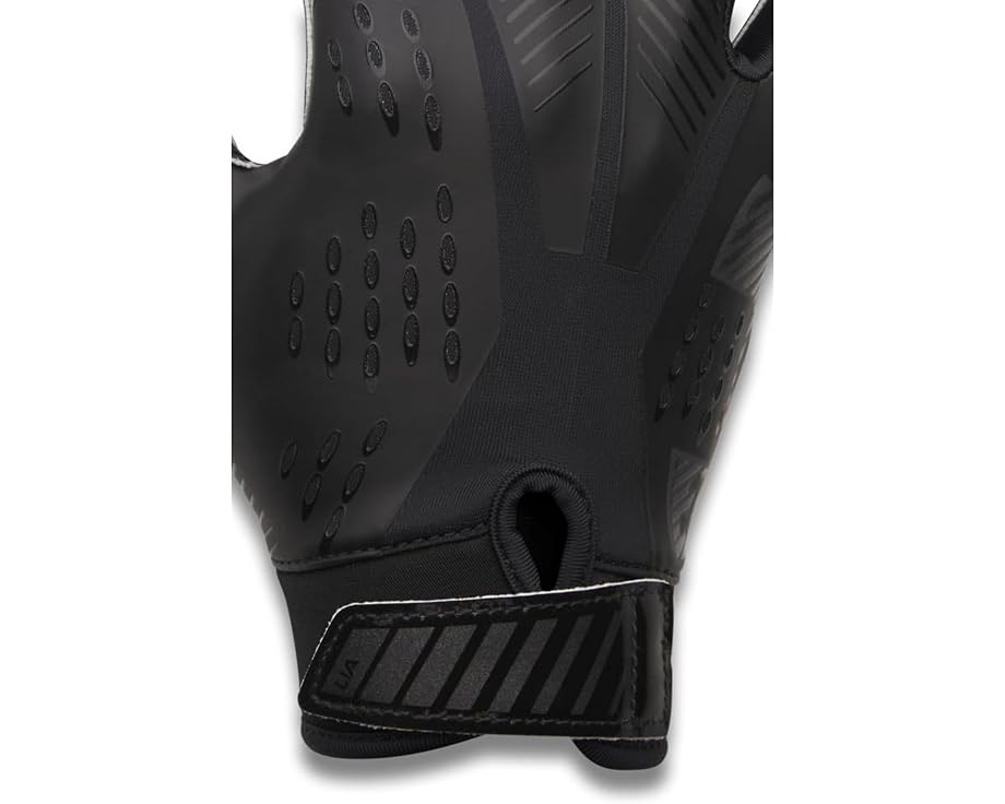 Детские футбольные перчатки Under Armour Blur с липкой ладонью
