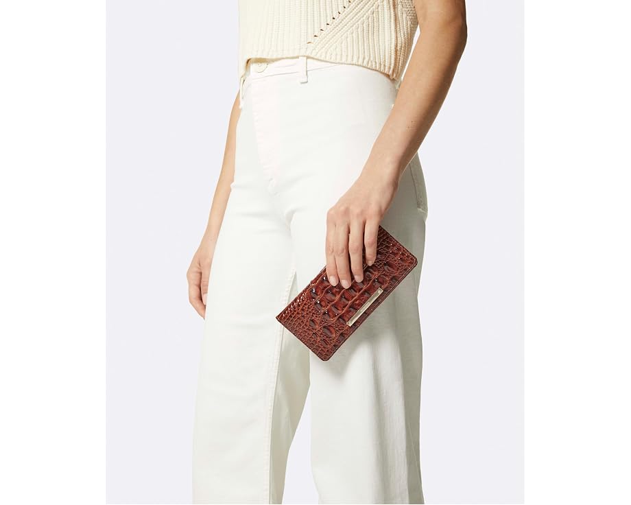Кошелек Brahmin Melbourne Ady из кожи с одиннадцатью отделениями для карт