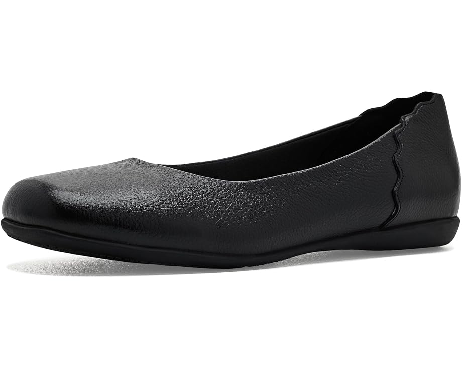 Балетки Sunny от Trotters из мягкой кожи с отделкой фестонами