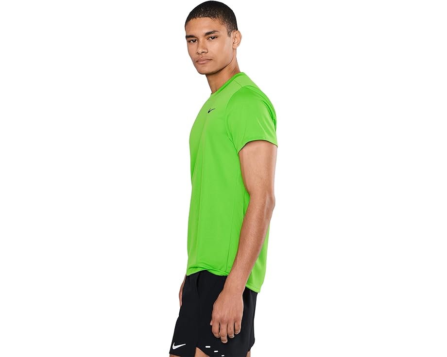 Теннисный топ Nike Court Victory Dri-FIT с технологией отведения влаги