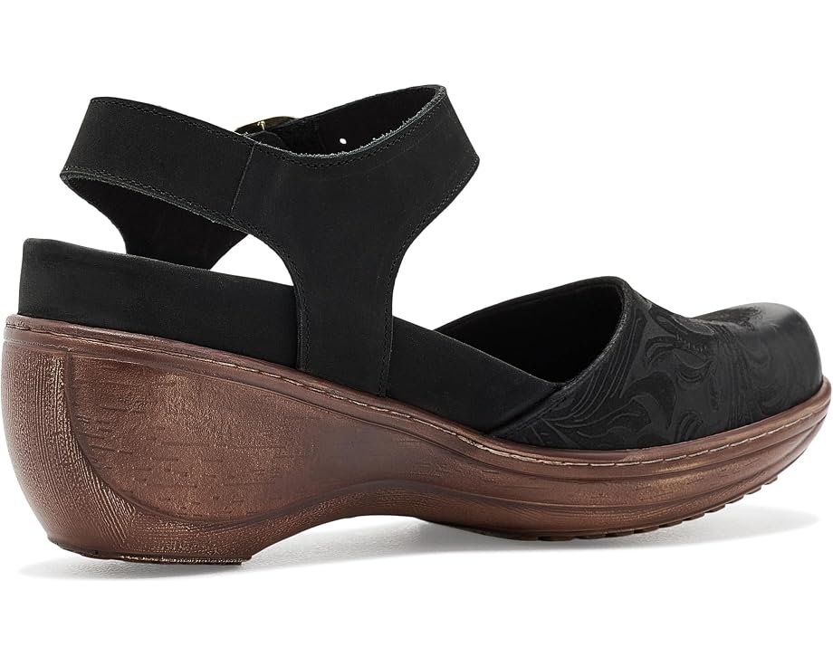 Клоги SoftWalk Mabelle Tooling с тисненым узором