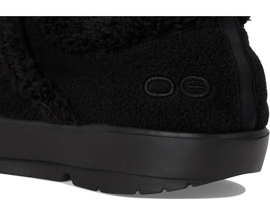 OOFOS OOcoozie Low с технологией OOfoam и воротником из искусственной овчины