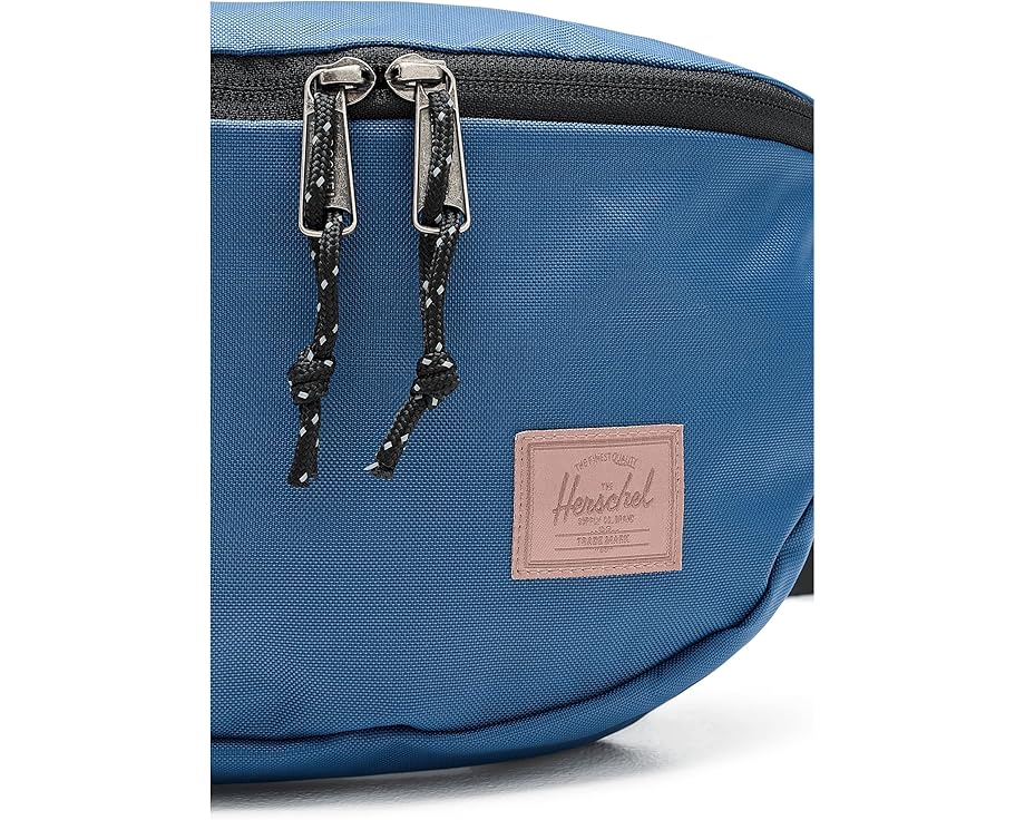 Поясная сумка Herschel Supply Co. Kaine из переработанного полиэстера с регулируемым ремнем