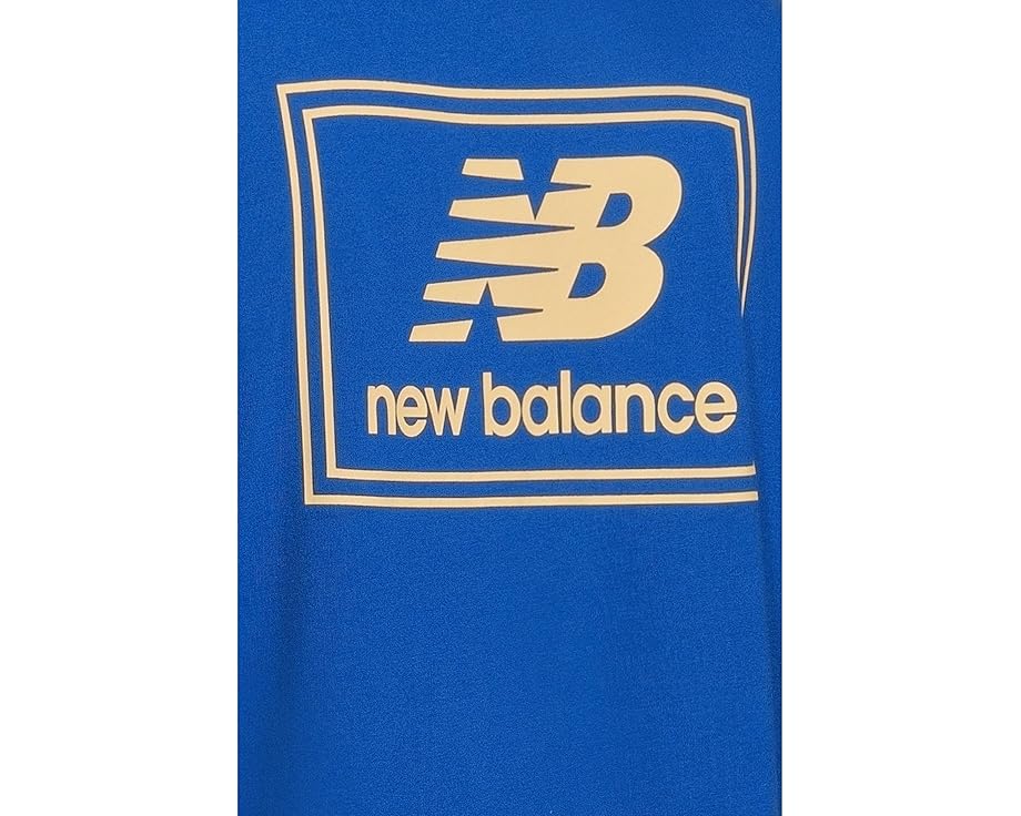 Классическая футболка New Balance Woven Label с тканой этикеткой