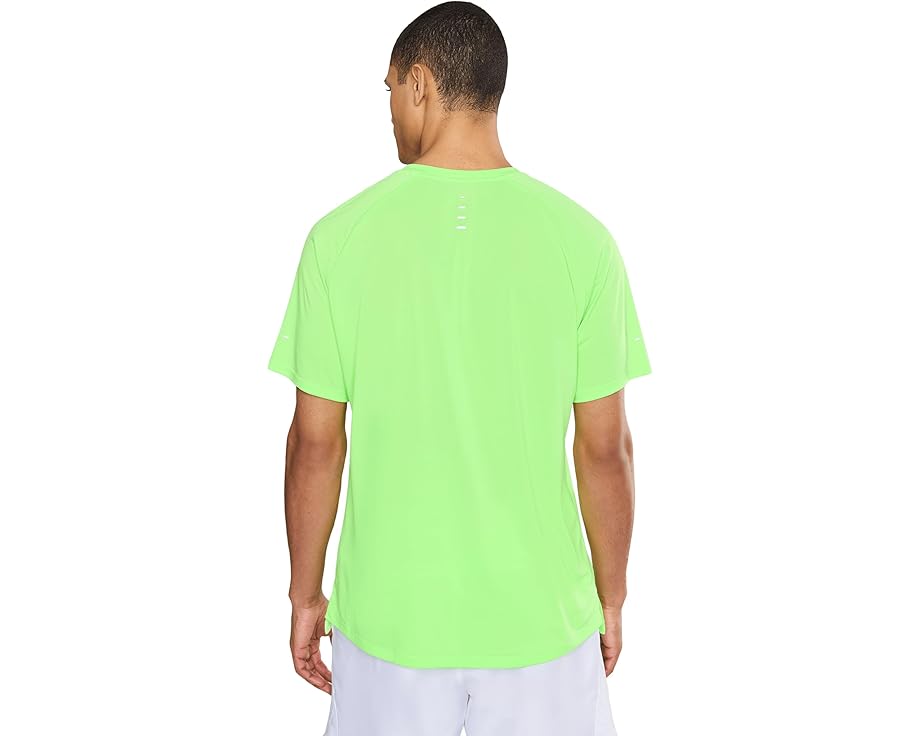 Беговой топ Nike Stride Dri-FIT Adv с коротким рукавом