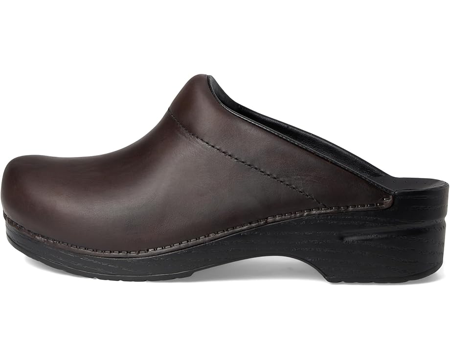 Клог Dansko Karl из прочной кожи для работы