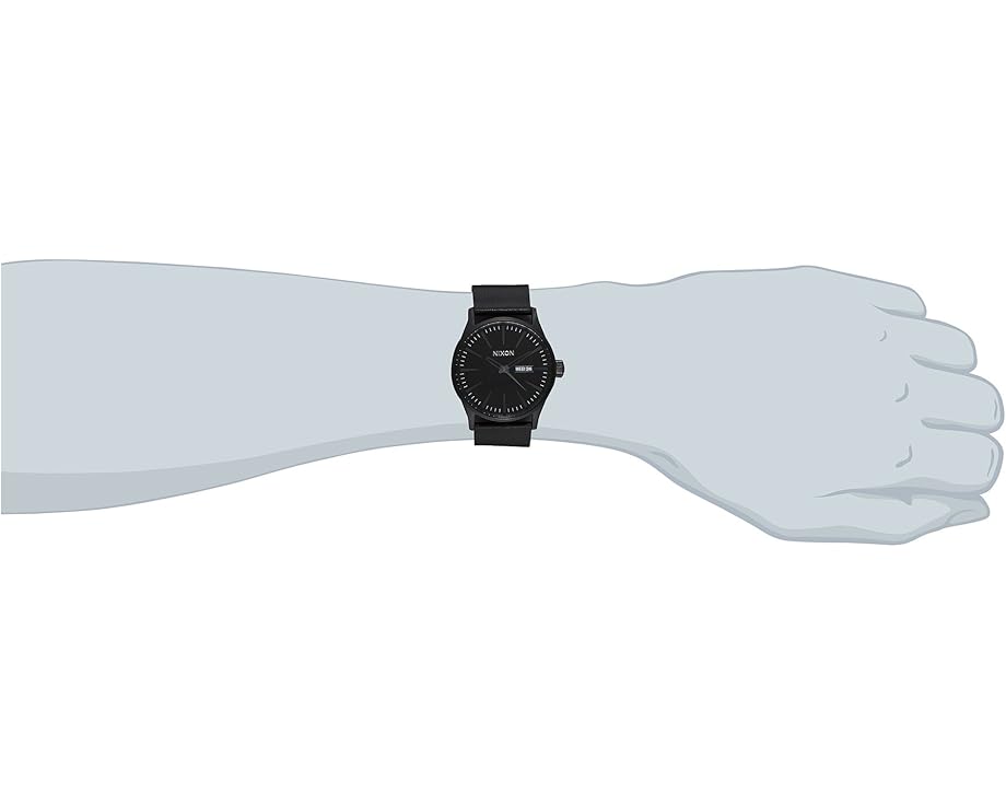 Наручные часы Nixon Sentry Leather с кожанным ремешком и календарем