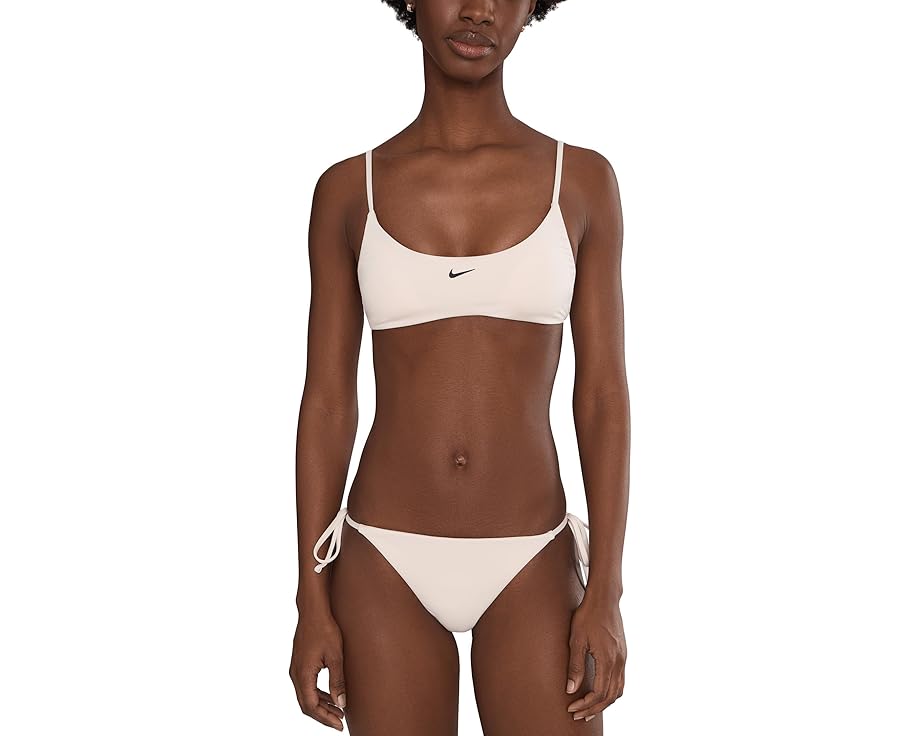 Nike Effortless Essential Топ бикини в стиле бралетт со съемными чашками