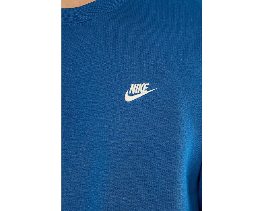 Свитшот Nike Club Basketball Crew с начесом и длинными рукавами